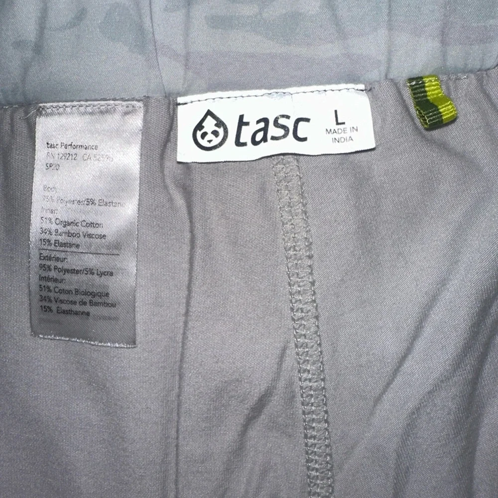 Tasc Performance - Chic Camo Mini skort - Picture 4 of 7